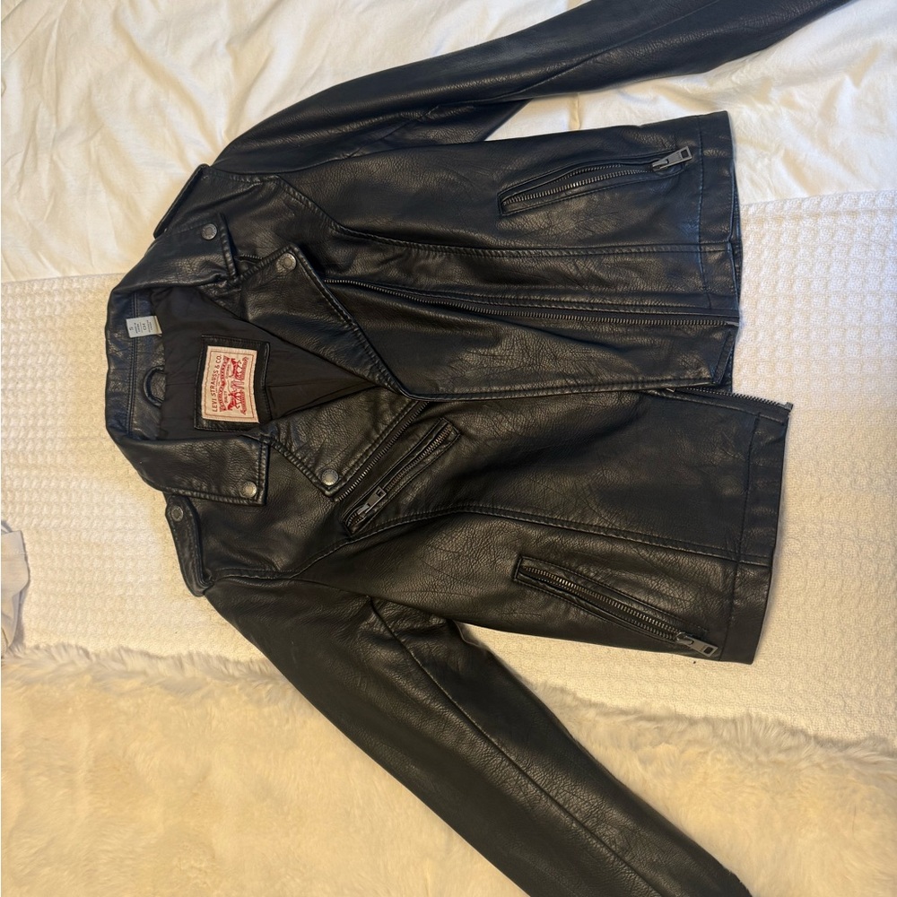 Levi's Classic Black Leather Jacket